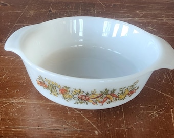 vintage fire king anchor Hocking milk glass bowl, with autumn harvest vegetable pattern.made in USA.  7.5"diametet.1 QT