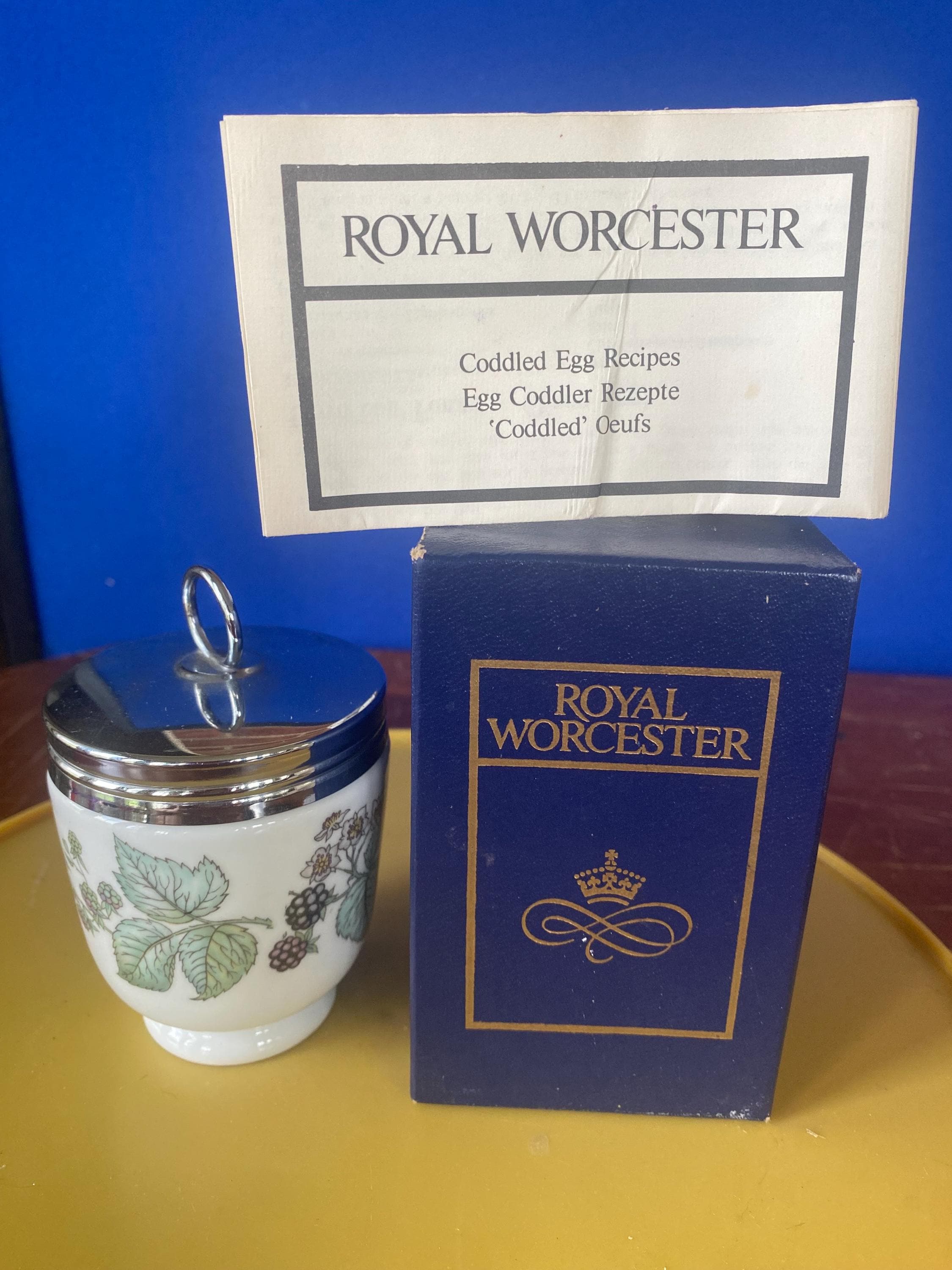 Worcester Lavinia - Etsy