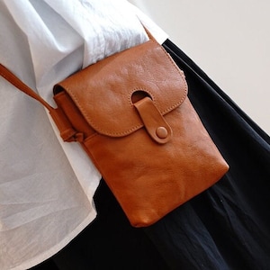 Soft Cowhide Handmade Women's Bag, Retro Leather All-match Bag, Shoulder Messenger Small Square Bag