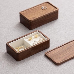 Walnut Portable Mini Jewelry Box, Jewelry Storage Box, Simple Walnut Jewelry Box