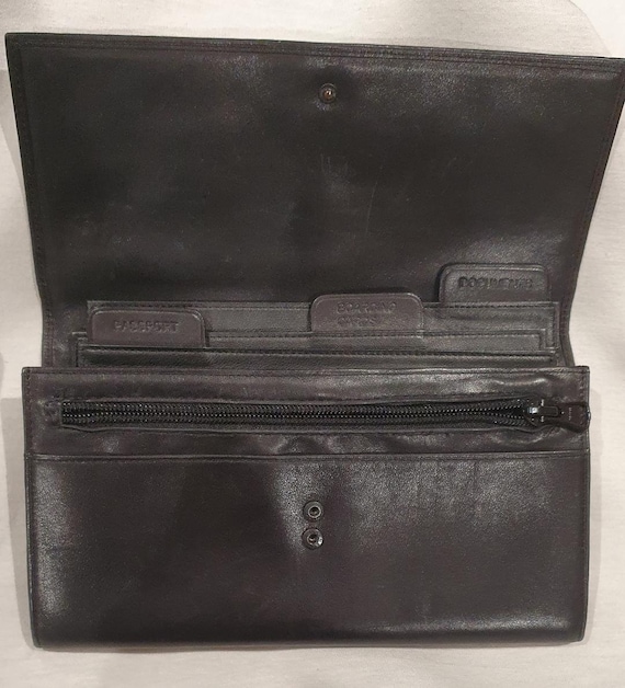Vintage elegant unisex leather travel pouch - image 1