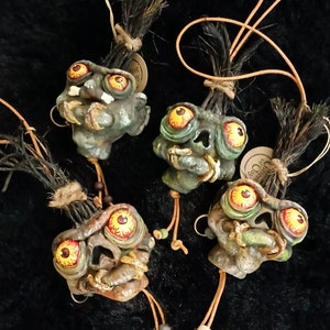 Shrunken Head Hanger