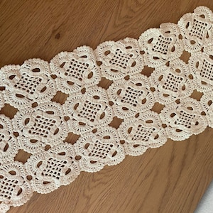Tischläufer Häkel Handarbeit Boho Vintage Stil 45cm