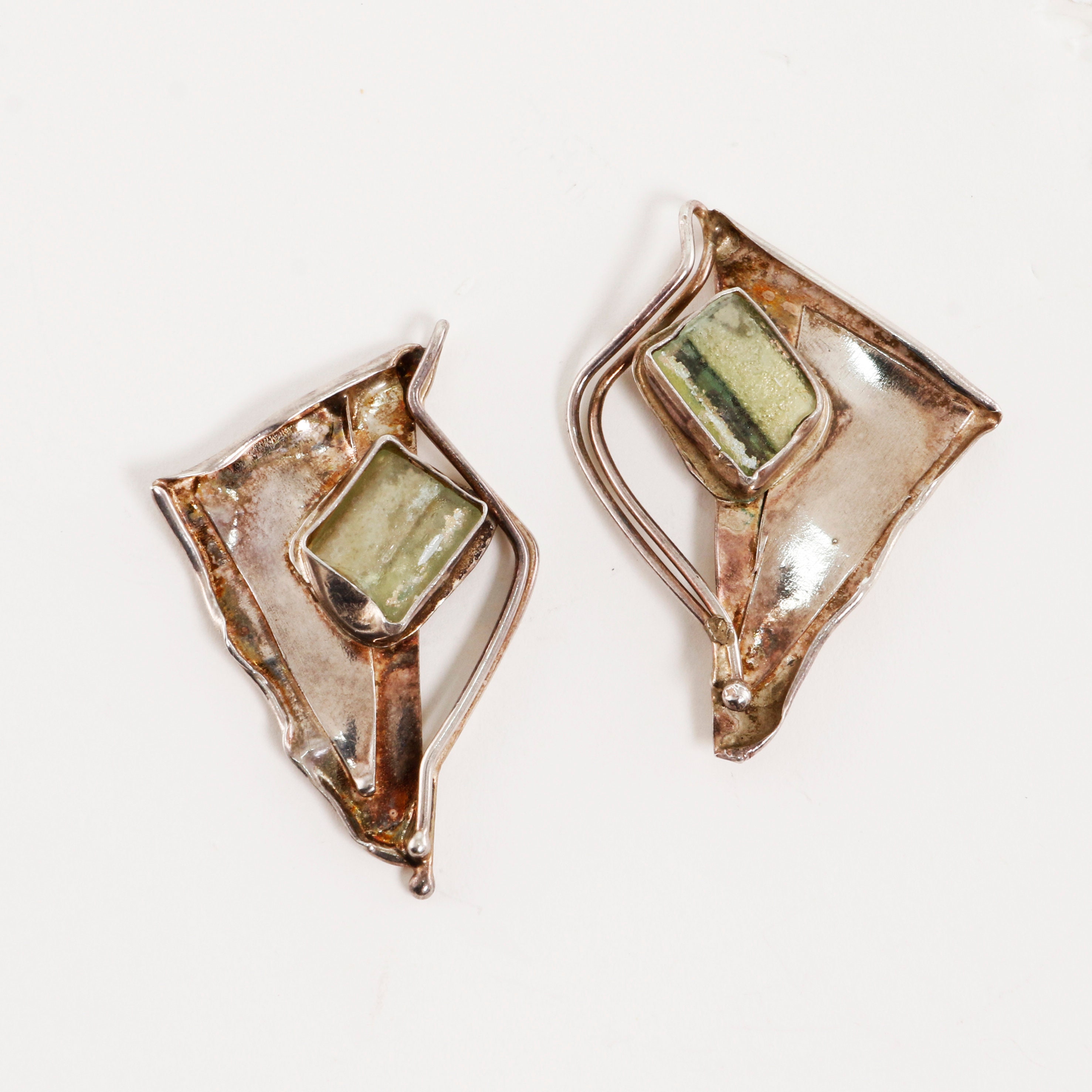  Yheakne Vintage Triangle Crystal Dangle Earrings