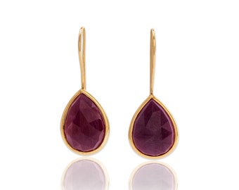 vintage 14k yellow gold 9.12cttw glass filled ruby earrings