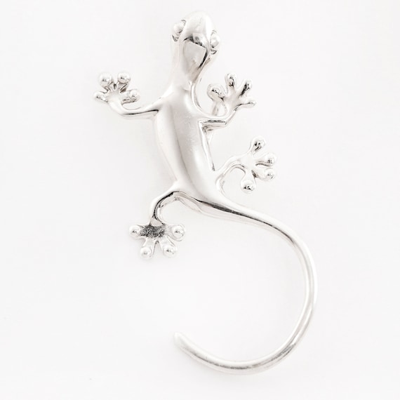 sterling silver figural lizard charm pendant