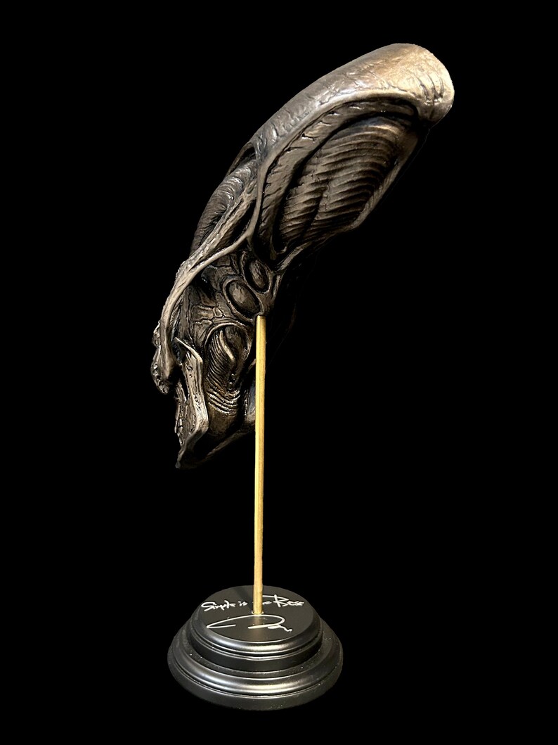 Skull Alien Bronze Color, Amazing Sculpture, Collectible Art, Limited ...