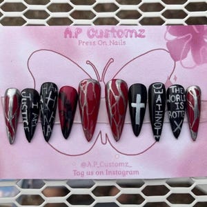 Presse Death Note sur les ongles