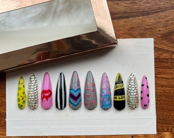 Itzy’s Loco Inspired Press on nails