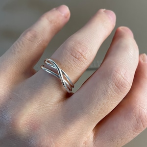 silver Interlocking Ring, dainty thumb ring, adjustable ring, Christmas gift, Multiple strand silver ring, silver cross ring