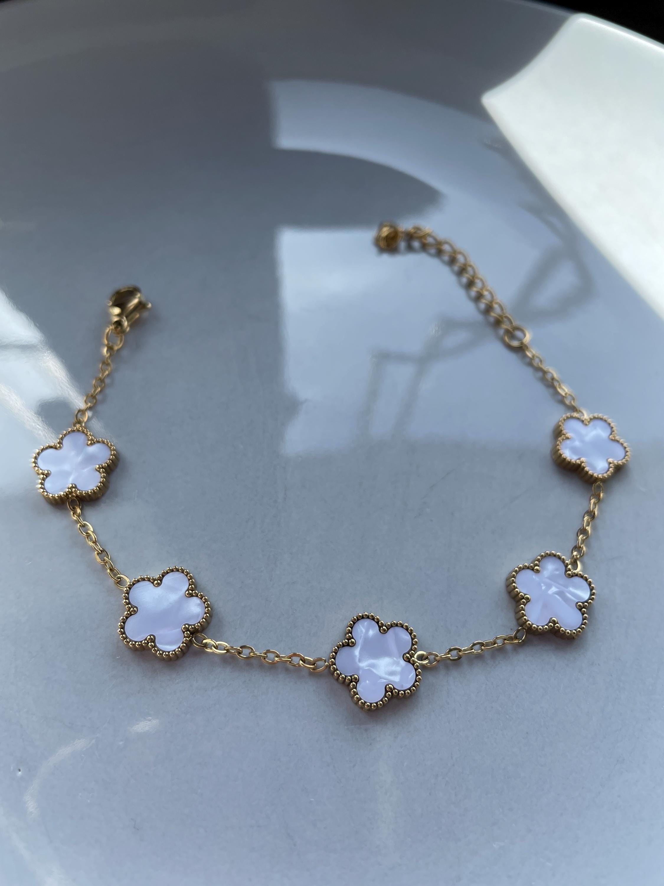 Clover bracelet gold stainless steel - Etsy 日本