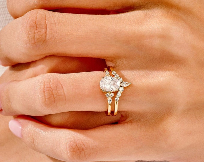 Vintage Moissanite Engagement Ring Set / 14k Gold Oval Moissanite Art ...