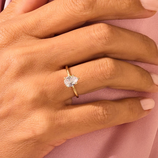 1.5 CT Pear Cut Solitaire Moissanite Engagement Ring / 14k Solid Gold Dainty Engagement Ring / 5 Prong Solitaire Pear Moissanite Ring
