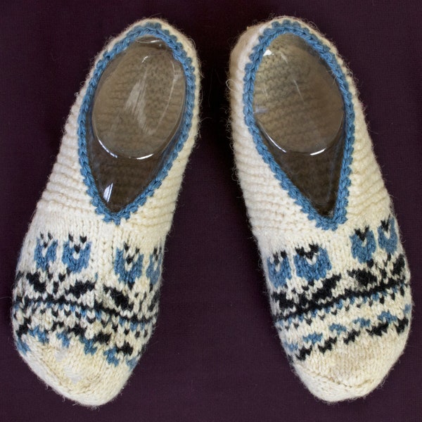 Wool House Slippers Handmade Turkish Patik Design Home Shoes Travel Socks Size 4-6 Cream with Blue Flowers