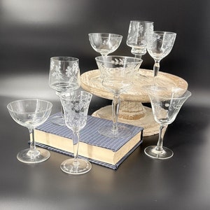 VINTAGE Set of 8 Mismatched crystal & etched glass Wine-Champagne glasses