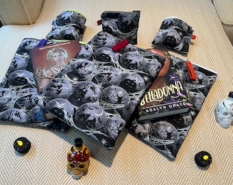 Halloween Padded Book Sleeve with Zipper Closure, Book Protector and a Mini bag, iPad or Kindle Sleeve