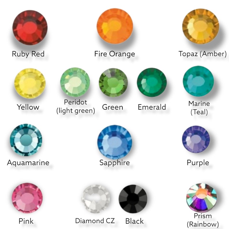Puede incluir: Una tabla de 12 piedras de imitaci&oacute;n de diferentes colores, incluyendo rojo rub&iacute;, naranja fuego, topacio &aacute;mbar, amarillo, peridoto verde claro, verde, esmeralda, azul marino, aguamarina, zafiro, morado, rosa, CZ diamante, negro y arco&iacute;ris.