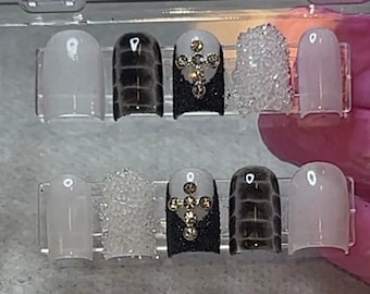 Xeno Press Ons | Press On Nails