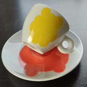 Rare Illy collection espresso set created by Jeff Koons in 2001, produced by Rosenthal in Germany with rabbit and bear