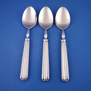 Pottery Barn TOULOUSE ~ Soup Spoon 8 5/8" ~ Glossy Stainless 18/10 Portugal ~ Beautiful Vintage Flatware ~~ Sold in Sets of 3