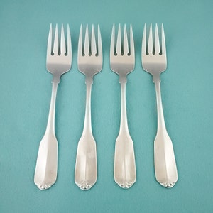 Oneida GLORIA ~ Salad Forks 6 3/4&quot; ~ Glossy Stainless ~ Beautiful Vintage Flatware ~ Sold in Sets of 2 or 4