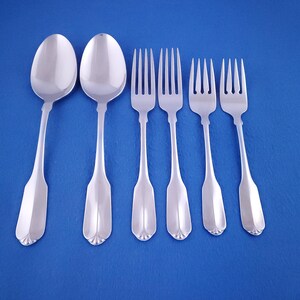 Oneida GLORIA ~ (2) Dinner Forks, (2) Salad Forks & (2) Solid Serving Spoons ~ Glossy Stainless ~ Beautiful Vintage Flatware