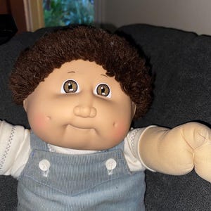 Cabbage Patch Doll image 2