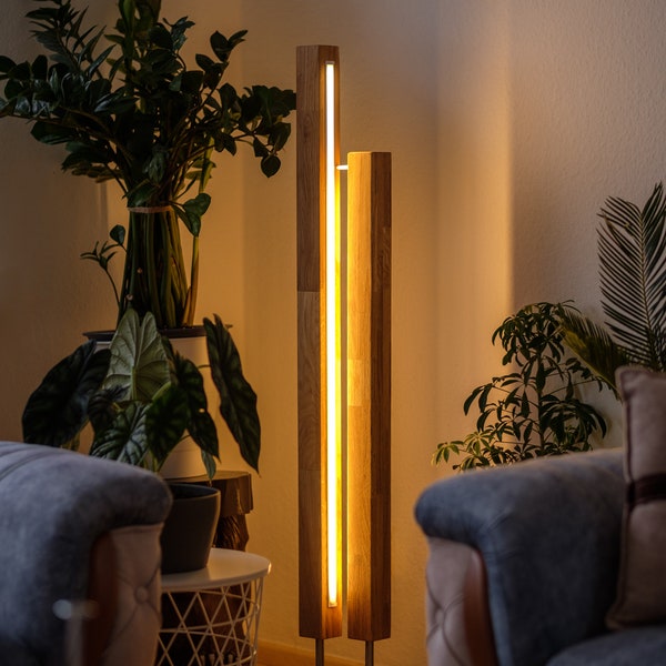 Standlampe, Stehlampe, floor lamp, Wohnzimmerlampe aus Eiche Massivholz, LED, Leselampe, Handmade