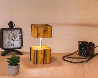 Tischlampe ,LED-Leuchte, dimmbar, Aus Holz, handgefertigt, hochwertige Holz Zimmer Lampe