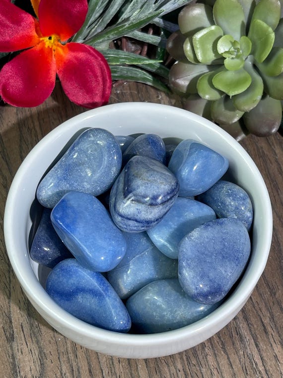 Blue Quartz/ Tranquility/ Calm/ Throat Chakra/ Communication