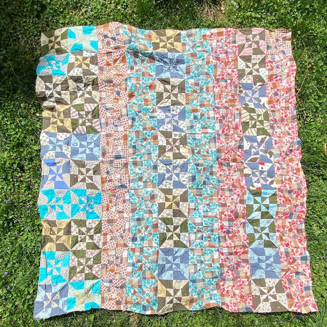 Vintage Triangle Cutter Quilt Topper MCM Pinwheel 70s Cottagecore