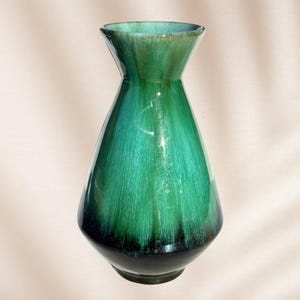 Vintage Blue Mountain Pottery Vase - Green Blue Black Tapered Neck 7&quot;