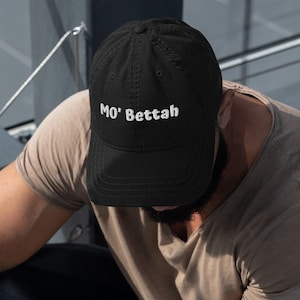 刺繍入り「Mo' Bettah」ダッドハット：ハワイアンピジン風ダメージ加工キャップ