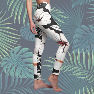 Hibiscus Tropical Flowers, Black & White Pattern, Women&#39;s Casual Leggings, Yoga Workout Pants, Modern Print, Exotic Hawaiian Floral