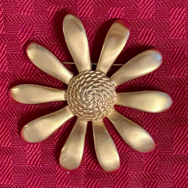 Anne Klein Brooch Gold Tone Flower Pin - 1980’s Signed