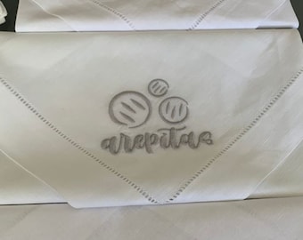 Embroidered Arepitas Napkin Basket, Harina Pan Logo, Casabe Basket Napkin, Arepitas Linen Napkin, Embroidered Arepa, Bread Napkin Basket