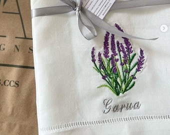 Tovagliolo bianco di lino lavanda ricamato, ricama lavanda viola, arredo bagno lavanda, tovaglioli ricamati di nozze, regalo di nozze