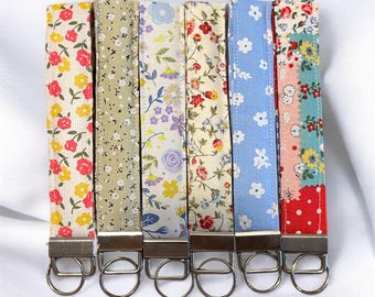 Llavero de pulsera / Llavero de tela / Regalos para ella / Llavero de pulsera floral