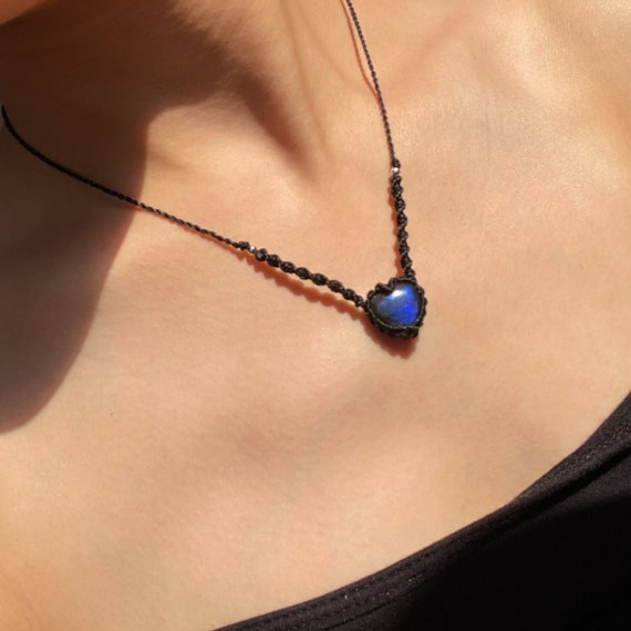 Labradorite Heart Necklace| Gemstone Healing Necklace| Adjustable Necklace| Boho Necklace| Hippie Necklace| Gift for her| Crystal Necklace
