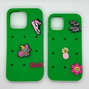 Anpassbare iPhone Abdeckung | Crocs Charm kompatible iPhone Hülle | iPhone Silikonhülle mit Jibbitz