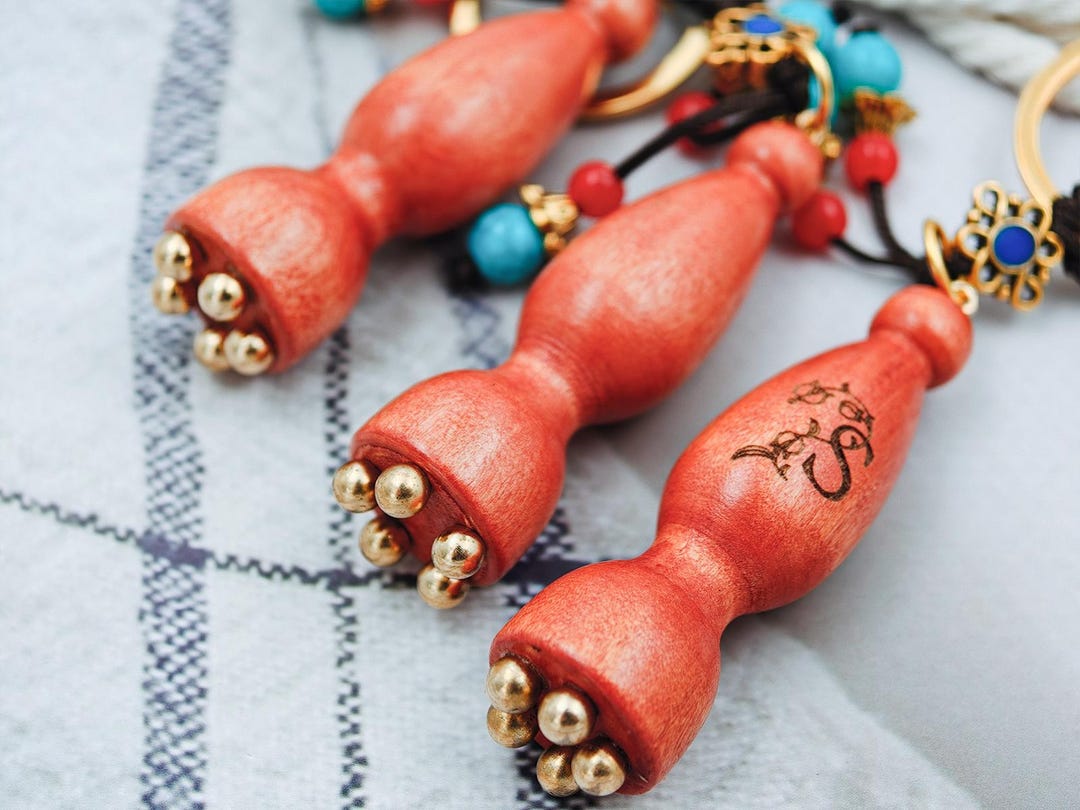 Reflexology Keychains Lotus Pod Eye Massager, Wooden Facial Roller, Acupressure Massage ...