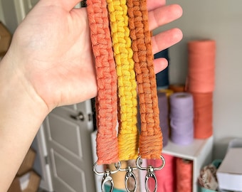 Macrame Wristlet Keychain | Macrame Wristlet | Wristlet | Mini Lanyard | Macrame Keychain | Boho Keychain | Key Accessories | Gifts for Her
