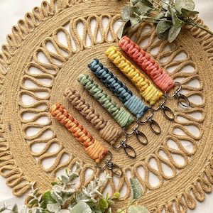 Finger loop | Key Fob | Two Tone Keychain | Small Keychain | Mini Wristlet | Macrame Wristlet | Macrame Finger Loop | Macrame Keychain