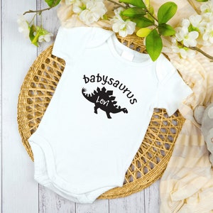 Personalized Baby Sauras Bodysuit, Dinosaur Bodysuit, T Rex Creeper, Infant Coming Home Outfit, Baby Shower Gift, New Baby Romper
