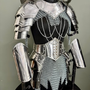 Medieval Handcrafted Steel Armor Set – Cuirass, Gorget, Pauldrons and Chainmail | LARP, Cosplay, Renaissance Fairs