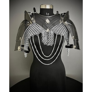 Armure de chevalier femme : gorgerin en acier et poudron, haut en cotte de mailles - GN SCA Cosplay