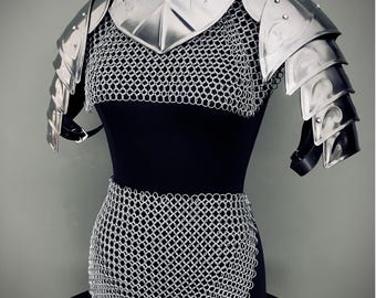 Medieval Handcrafted Steel Armor Set – Cuirass, Gorget, Pauldrons and Chainmail | LARP, Cosplay, Renaissance Fairs