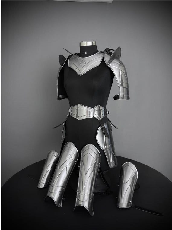Medieval Female  Armor, Knight Armor, LARP Cosplay Costume, Fantasy outfit