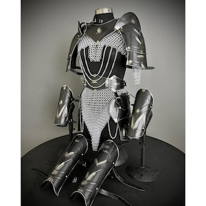 ナイトオブゴシックアーマー　絵 ナイトオブゴシックアーマー 絵 （Fantasy armor - Etsy 日本）