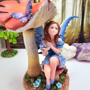 New Sweet Little Fairy Holding a Butterfly Statue 7", Fairies, Figurines, Angels, Decoration